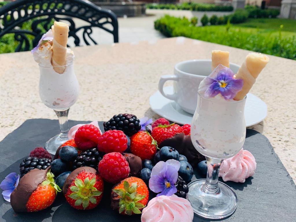 Hotel Palac Poledno 외부 사진