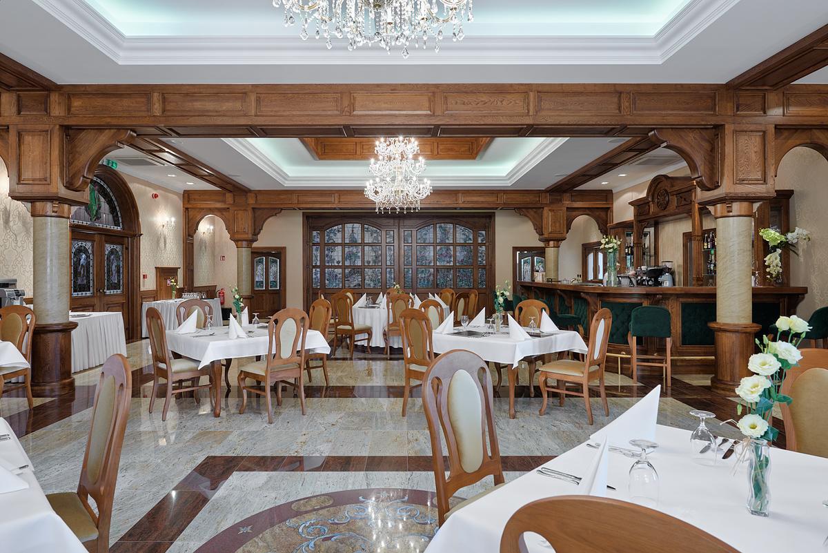 Hotel Palac Poledno 외부 사진