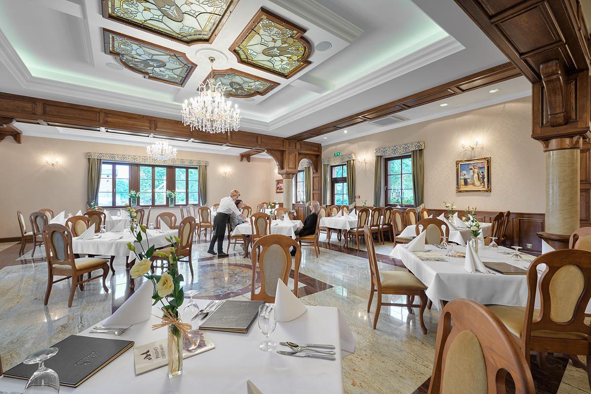 Hotel Palac Poledno 외부 사진