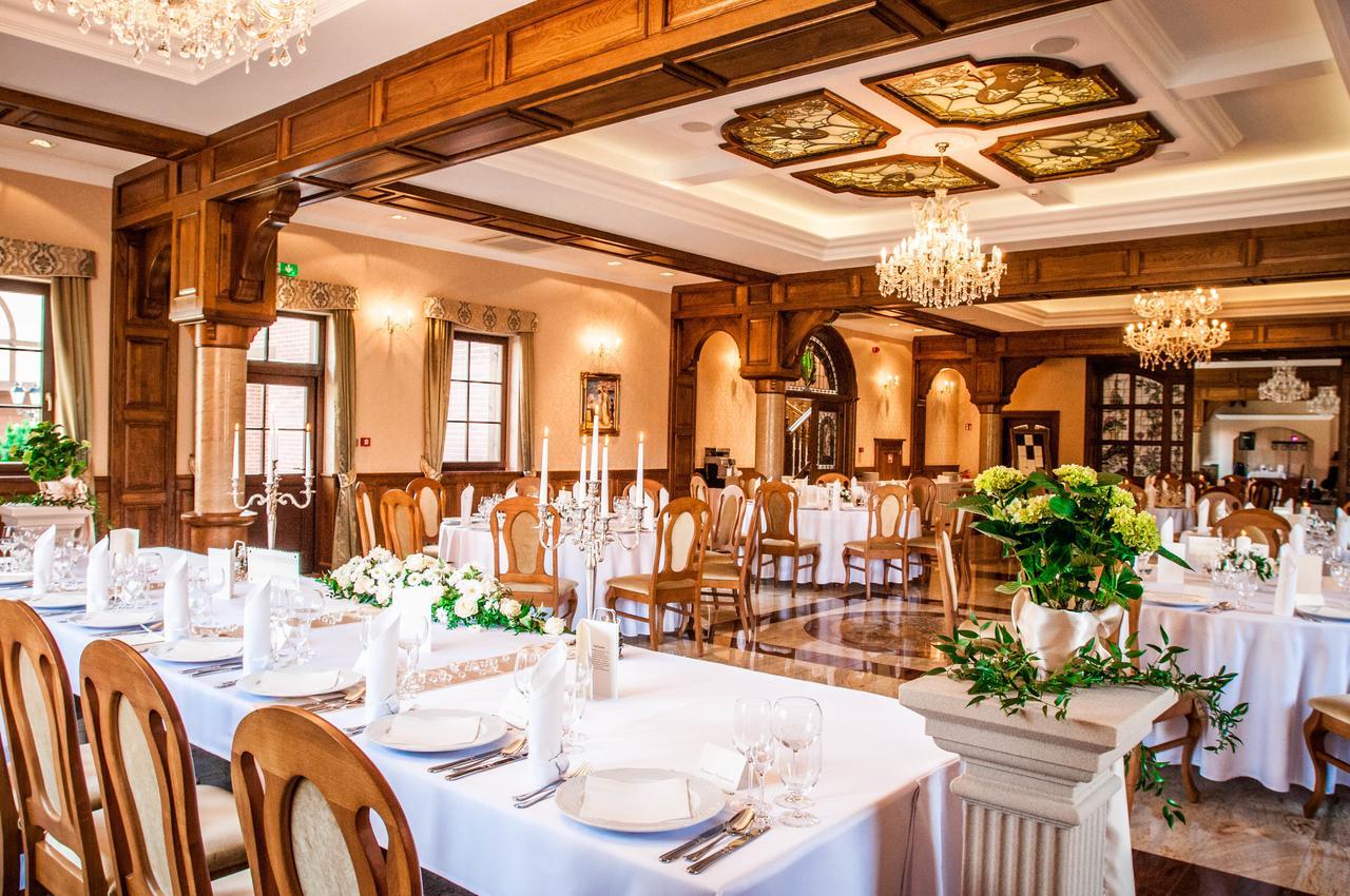 Hotel Palac Poledno 외부 사진
